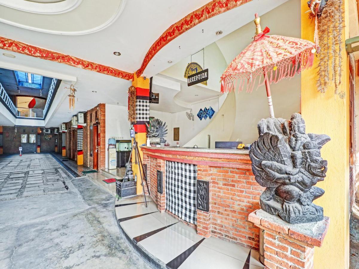 Oyo 90408 Hotel Horton Cirebon Esterno foto