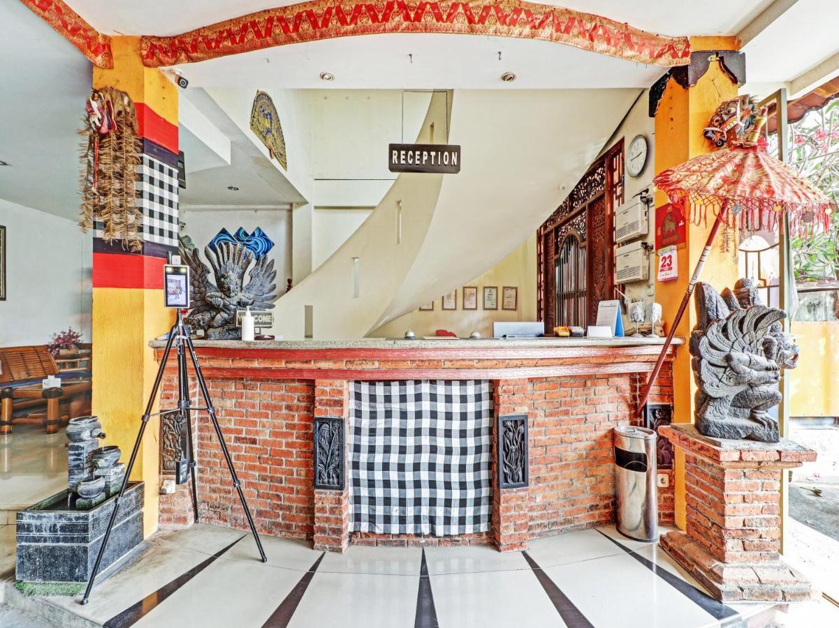 Oyo 90408 Hotel Horton Cirebon Esterno foto