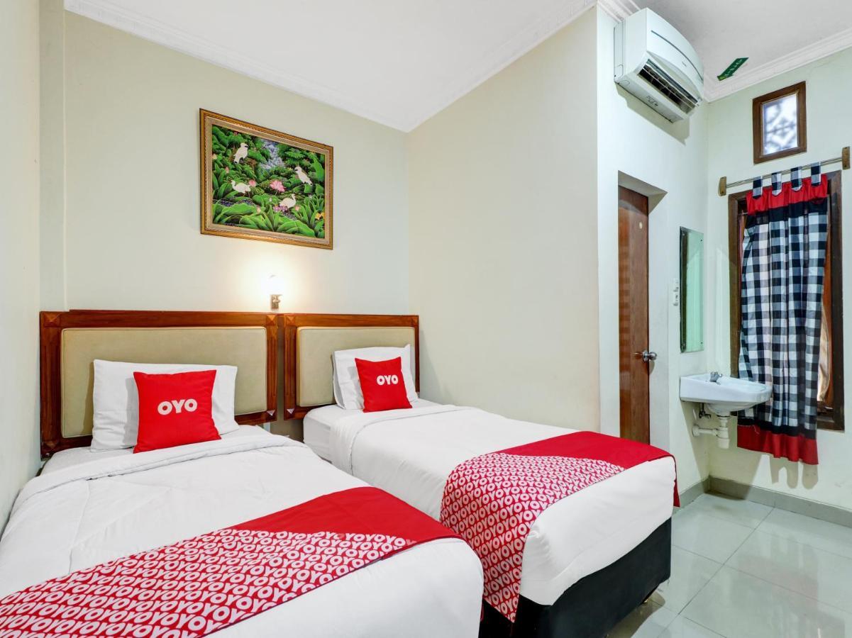 Oyo 90408 Hotel Horton Cirebon Esterno foto